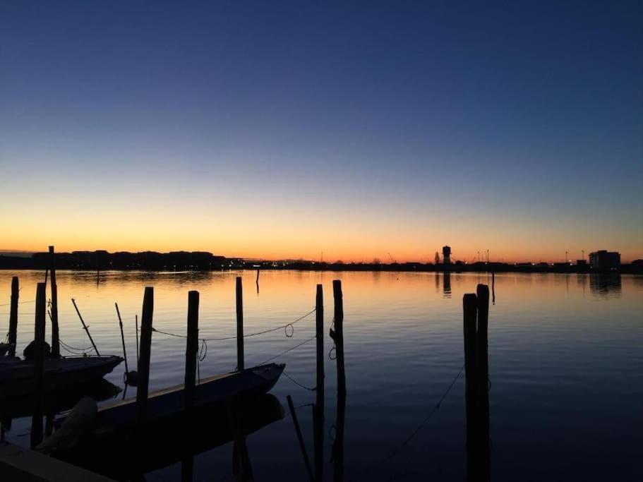 Casa Manuela Non Turisti Ma Ospiti Lägenhet Chioggia Exteriör bild