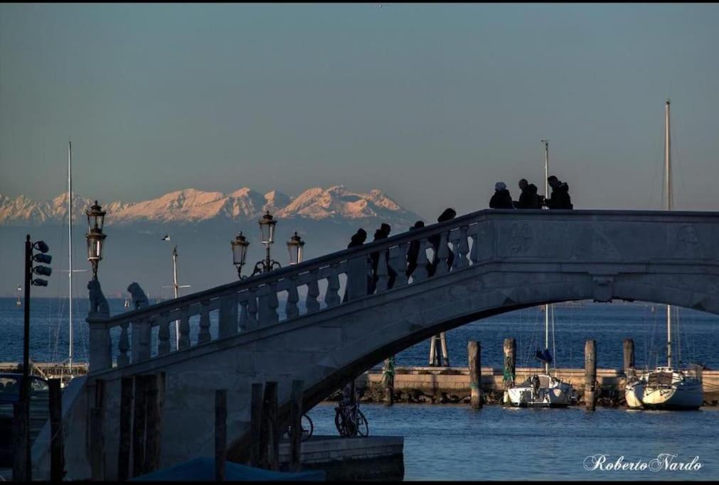 Casa Manuela Non Turisti Ma Ospiti Lägenhet Chioggia Exteriör bild