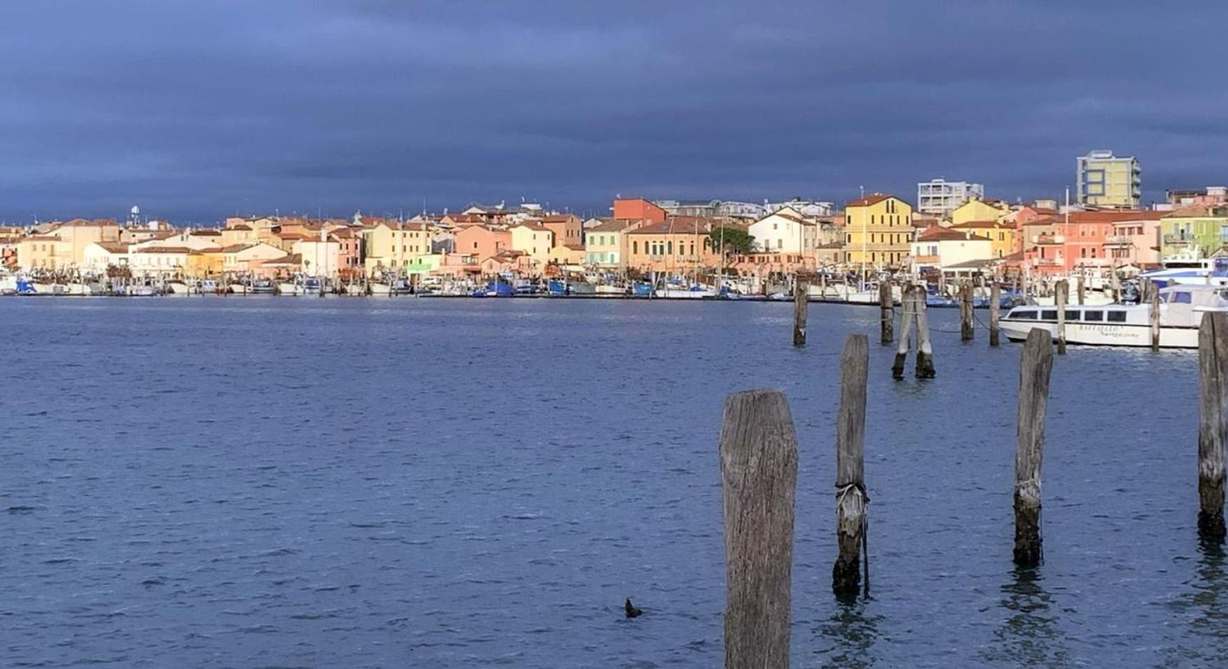 Casa Manuela Non Turisti Ma Ospiti Lägenhet Chioggia Exteriör bild