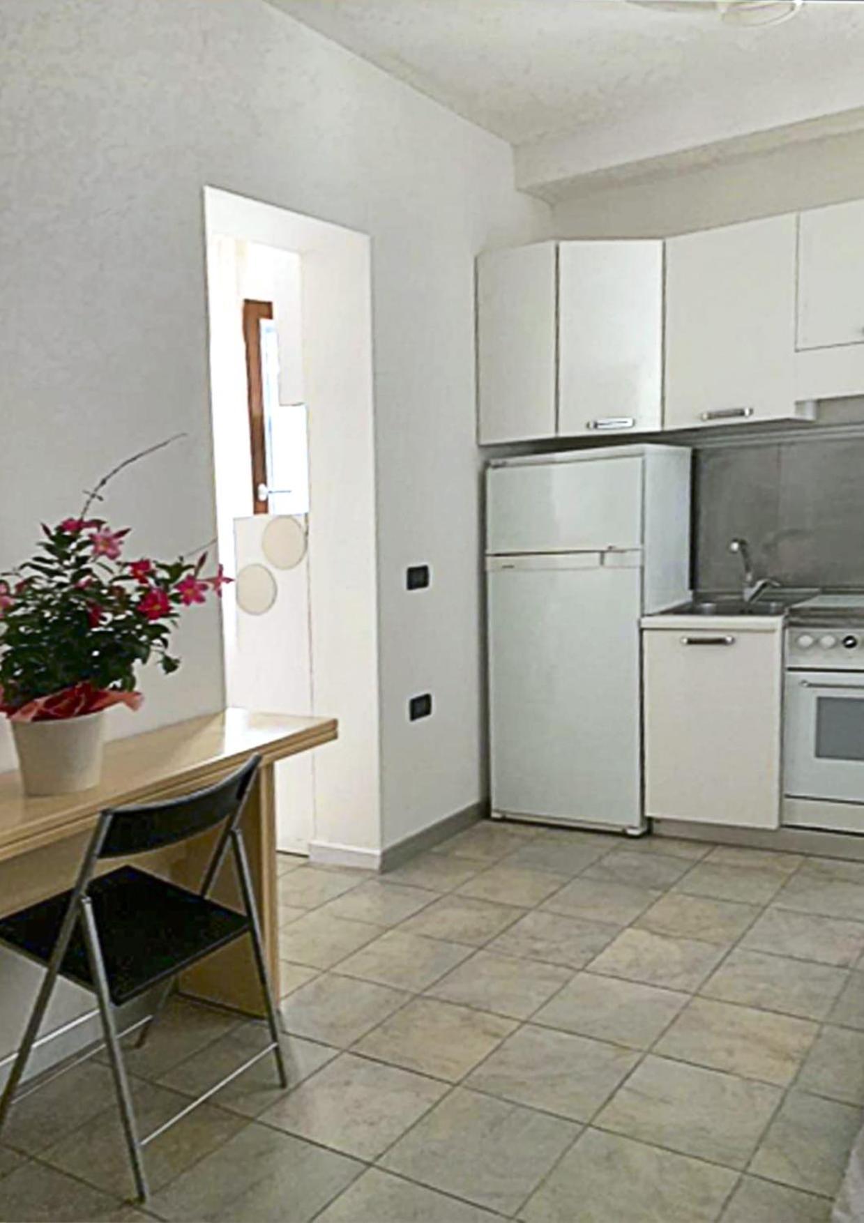 Casa Manuela Non Turisti Ma Ospiti Lägenhet Chioggia Exteriör bild